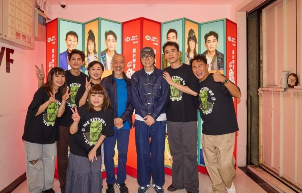 黃子華同樣是舞台劇的座上客之一。