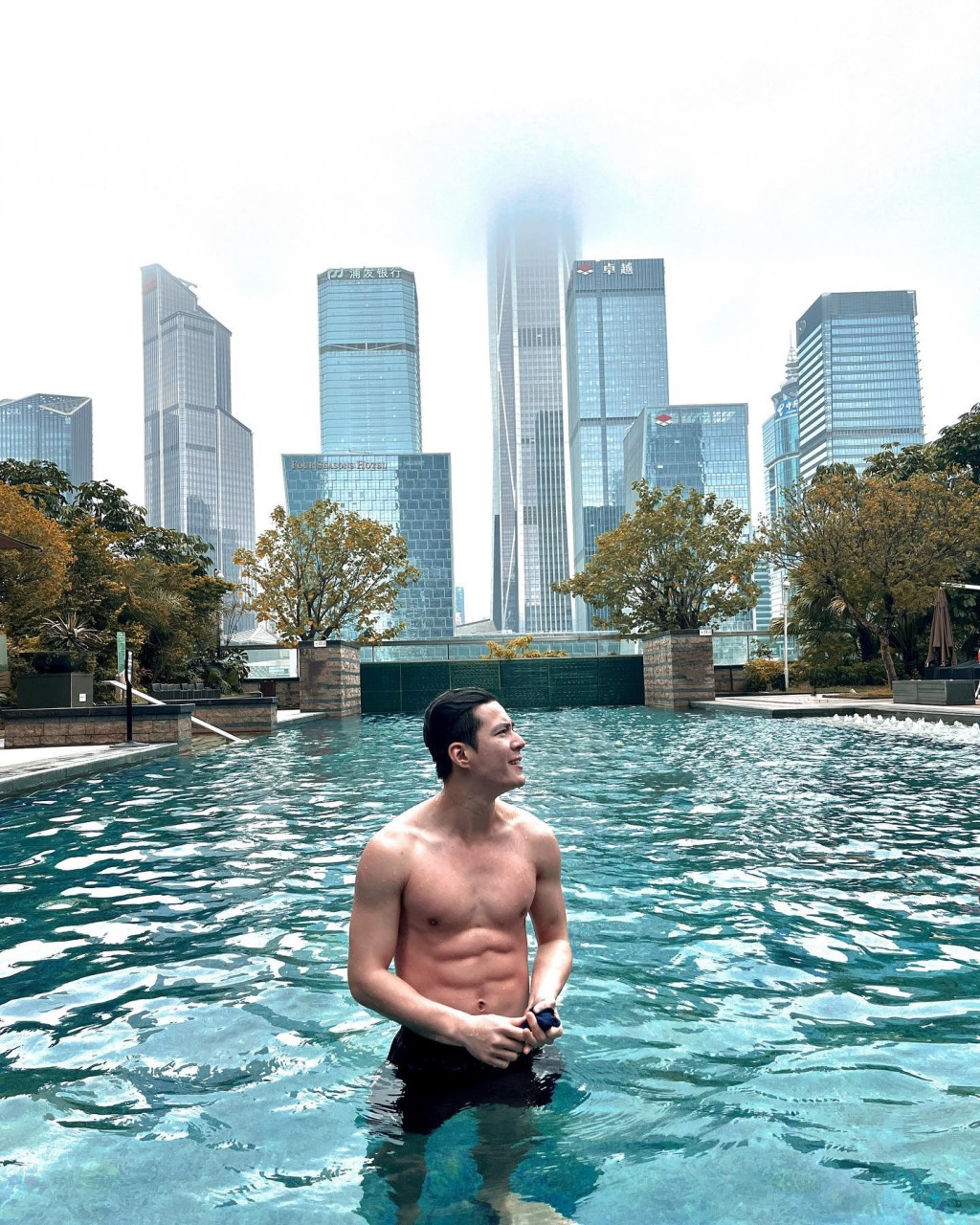 吳兆麟的外表頗具貴氣，十足像富二代。