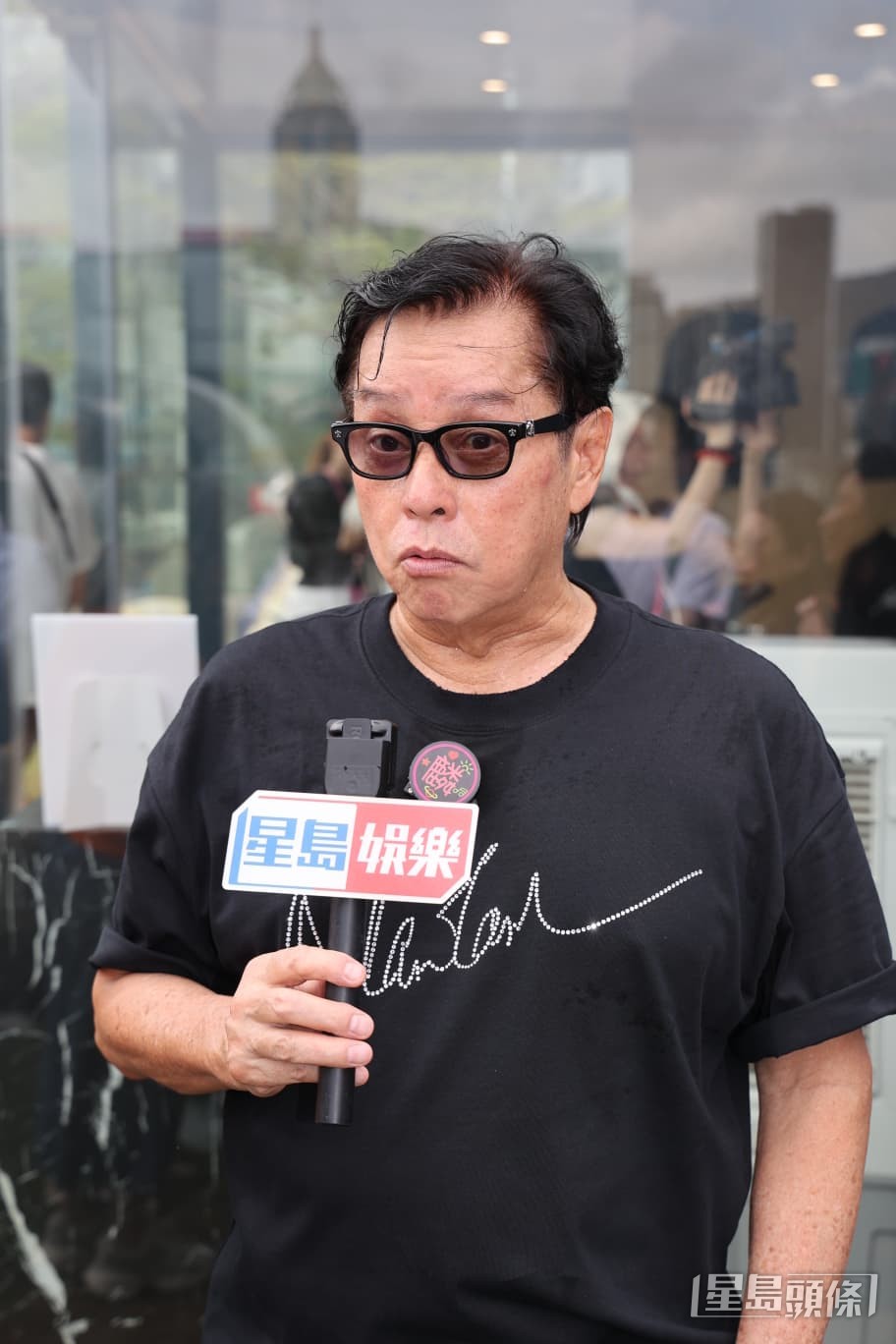 譚詠麟早前透露,兒子將帶同女友回港觀看他的演唱會,並表示對這位未來媳婦感到滿意。