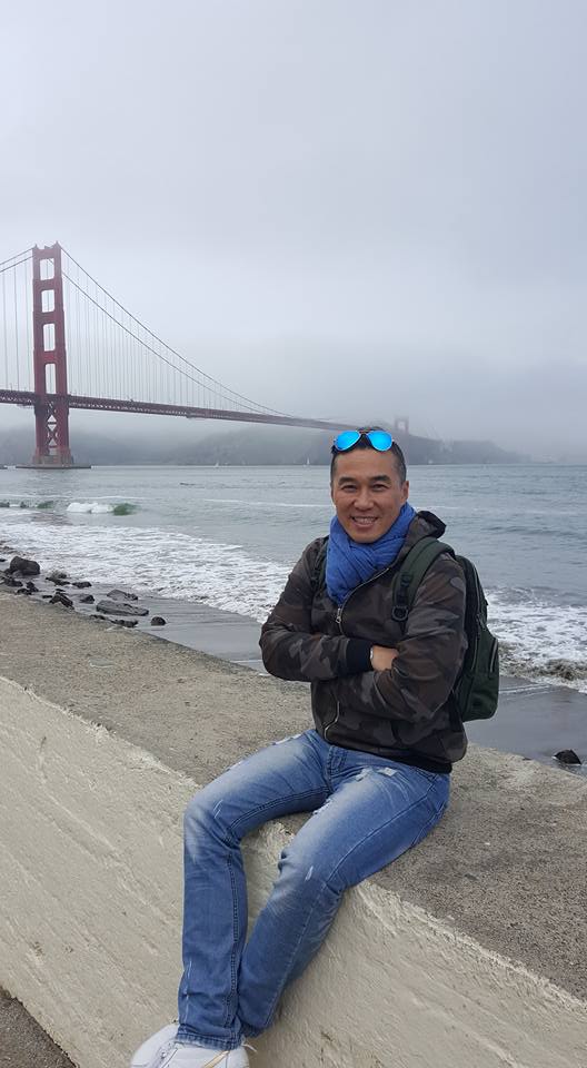 何英偉到內地發展,並轉行從商。