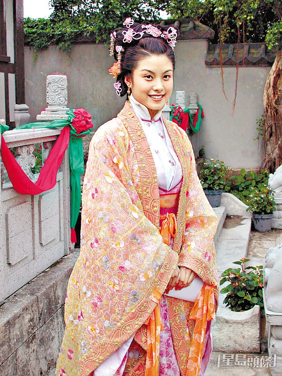廖碧兒卸任後隨即加入《皆大歡喜》,飾演戲份甚重的深田公主。
