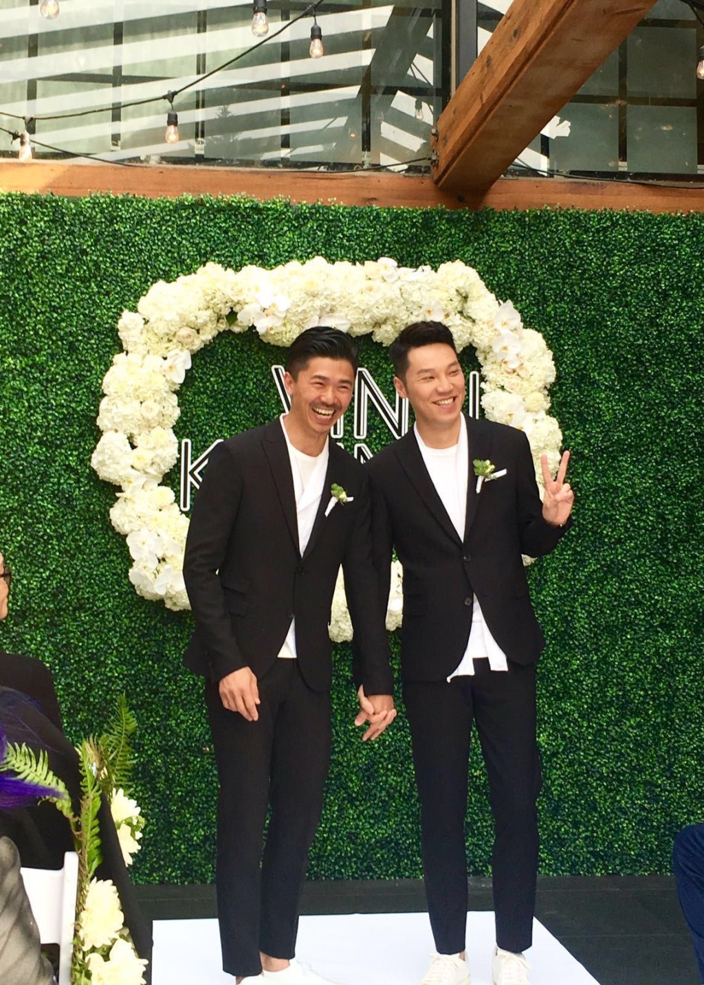 王賢誌與伴侶Kevin於2016年在溫哥華結婚,被視為首宗藝人同性婚姻。
