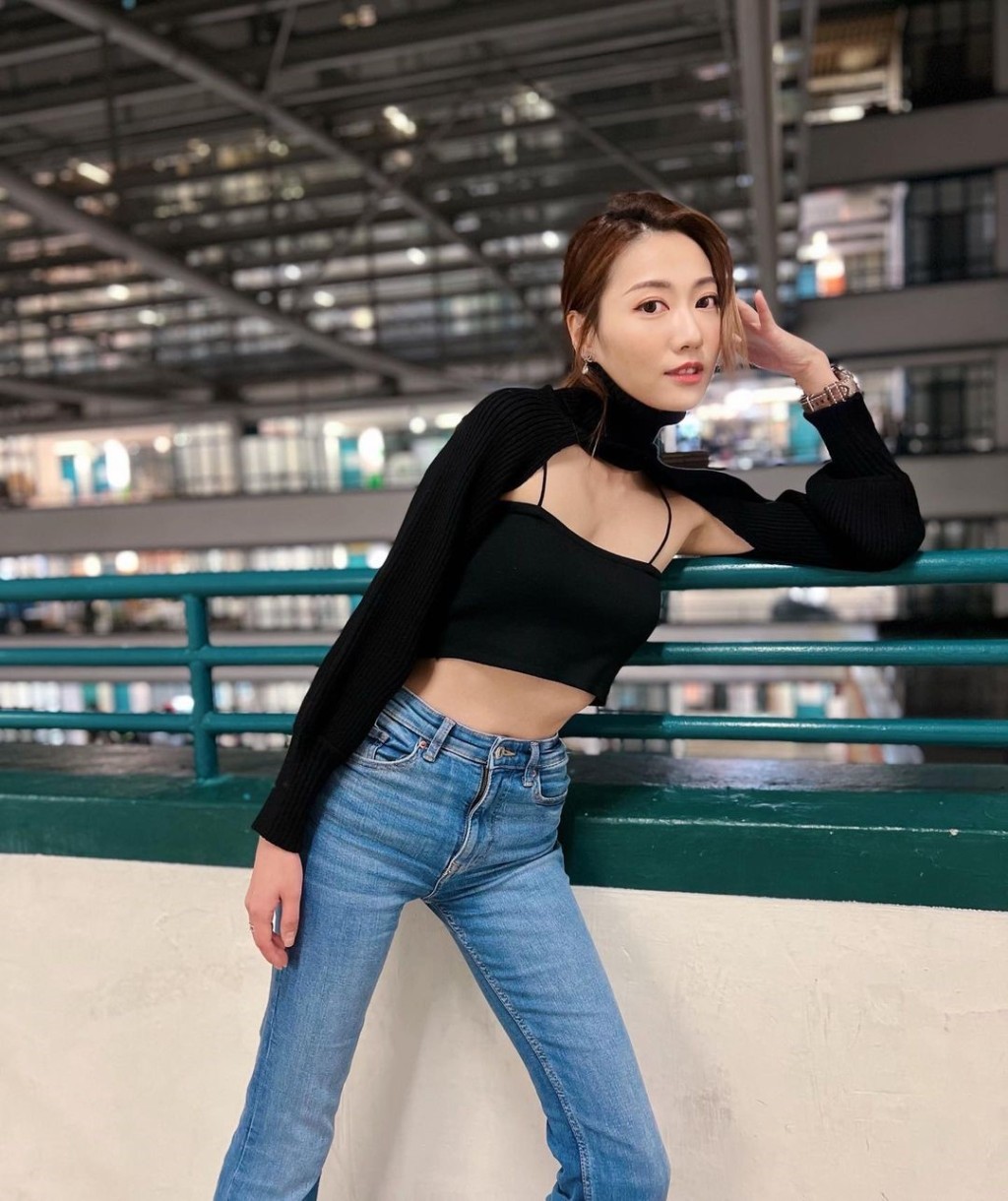 阮嘉敏的好身材吸引不少網民點讚。