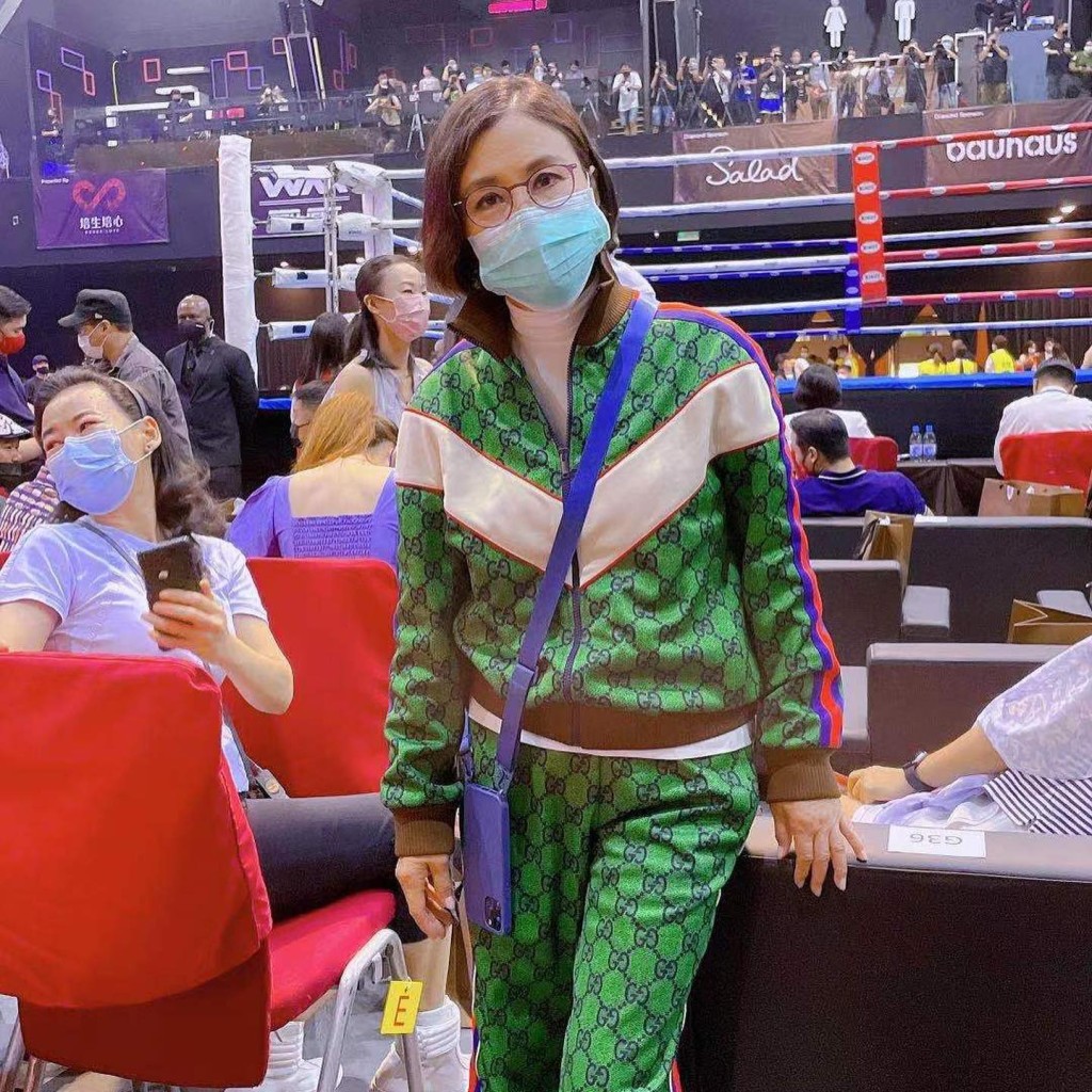 早在2021年，兩人已穿着同款服裝觀看林作與鍾培生的拳賽。