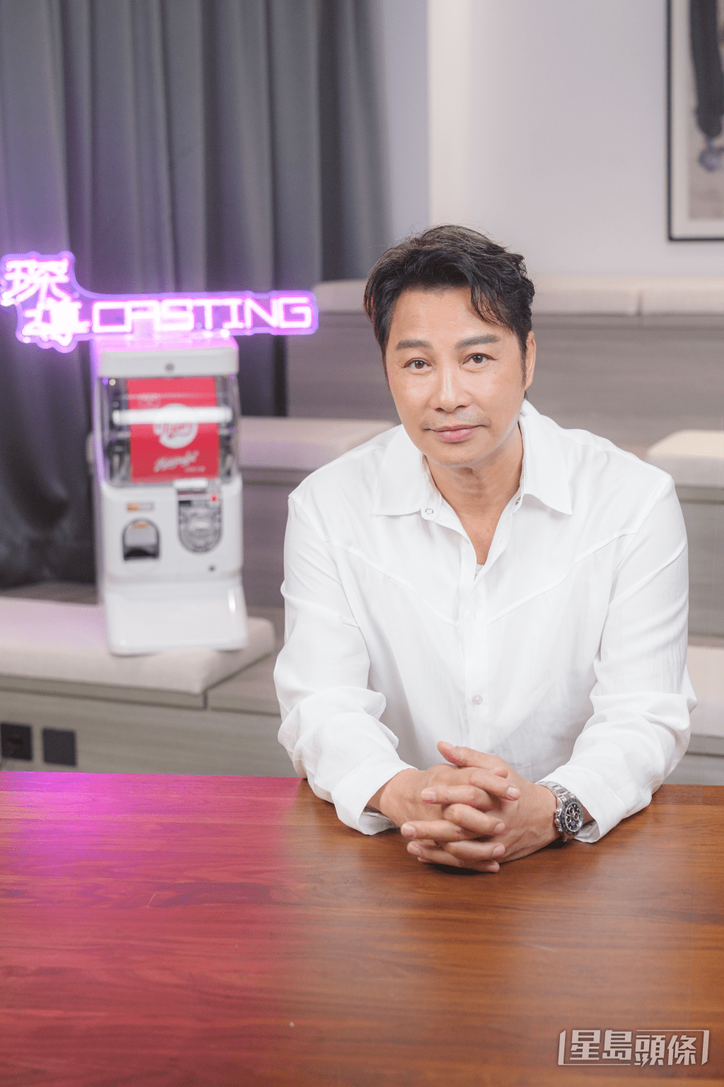 譚耀文近日受邀成為葉念琛網台節目《琛導Casting》的座上客。