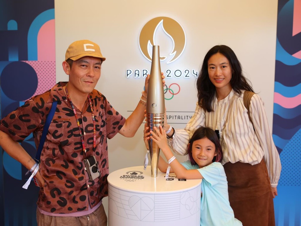 陳冠希近年似乎改變了「壞孩子」形象,不時在社交平台分享與妻女的生活照。