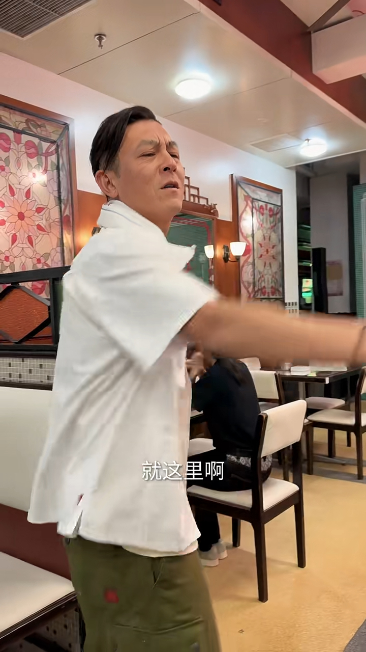 陳冠希主理的品牌CLOT與Adidas再度合作,以港式奶茶為靈感推出產品。