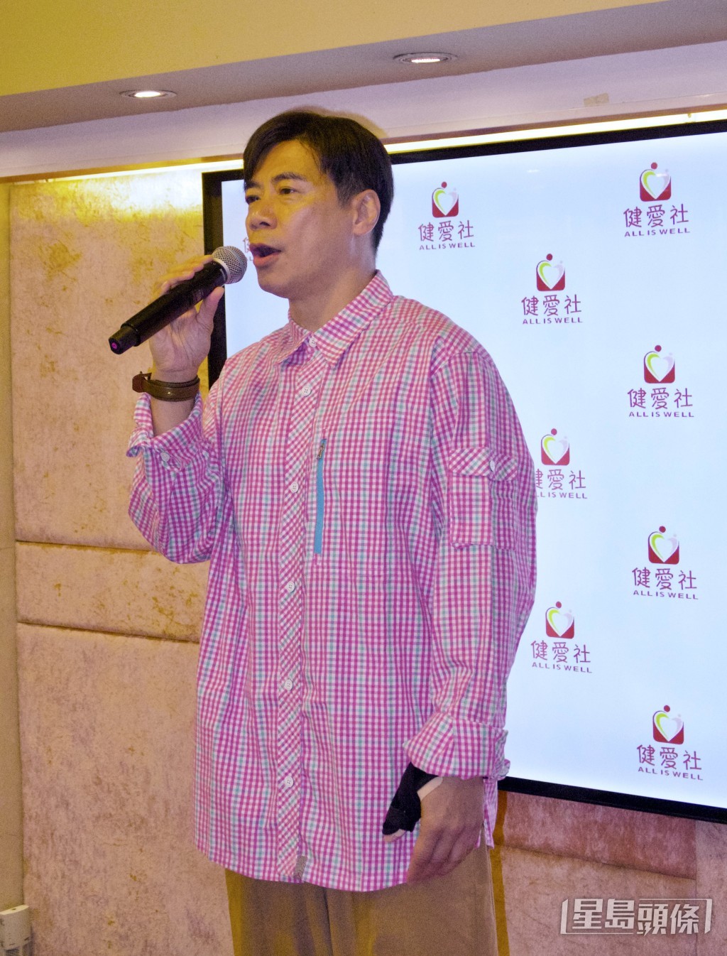 崔錦棠(Andy)左手傷勢仍未痊愈。