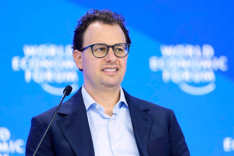 科技巨頭籲監管AI 特朗普和國會不急於行動