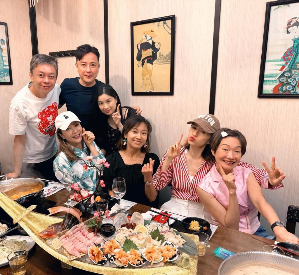 《放學ICU》舊同事飯局，出席者包括譚玉瑛、蓋世寶、杜大偉、李霖恩等七人。