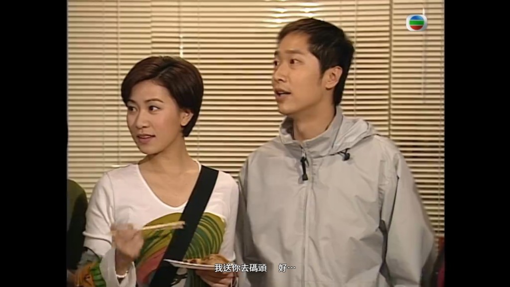 拍攝《十月初五的月光》時,佘詩曼的「雞仔聲」問題尚未完全改善。