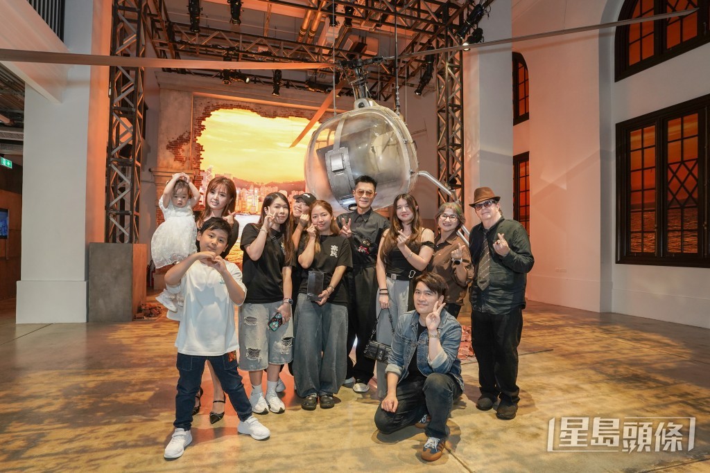 古天樂與得獎者一同參與大館「拍住上」展覽的限定專場。