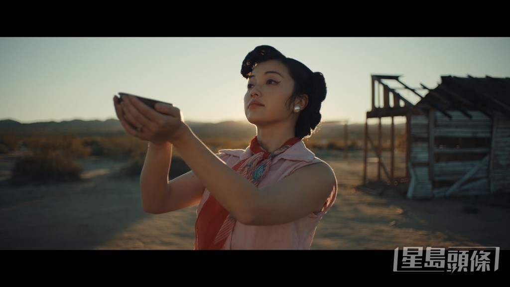 飾演妹妹的則是曾參演Netflix劇集《Bridgerton》第四季的Michelle Mao。