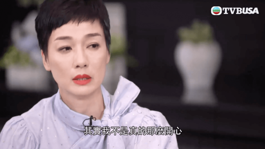 江美儀曾在J2節目《Mean Talk》中首次剖白,直言那段時間過得不開心。