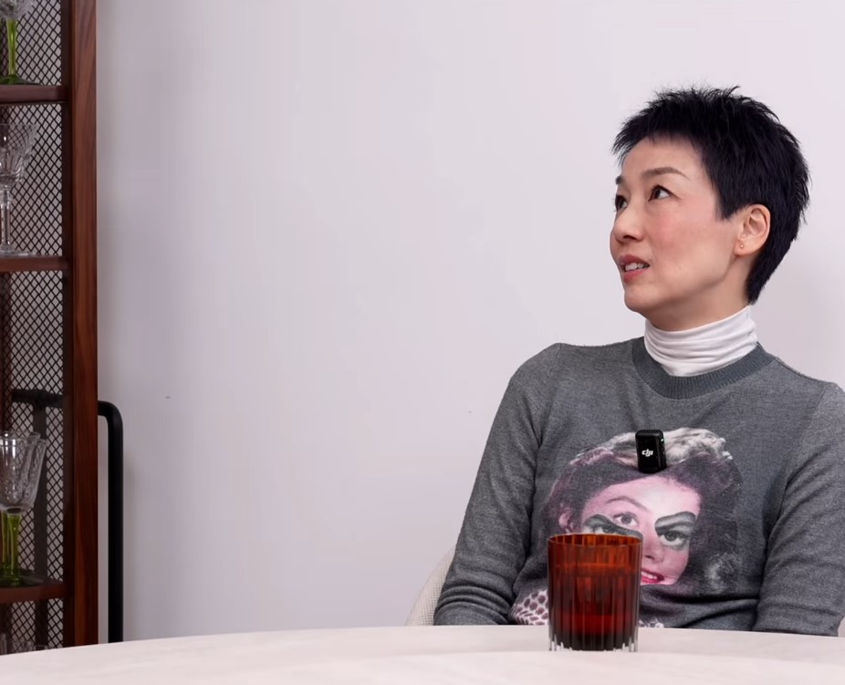 江美儀在訪問中罕有地談及與吳君祥的離婚原因。