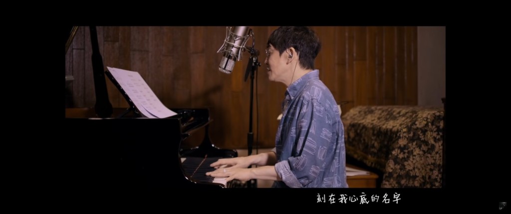 吳啟明最近進駐小紅書,上載了不少唱歌短片。