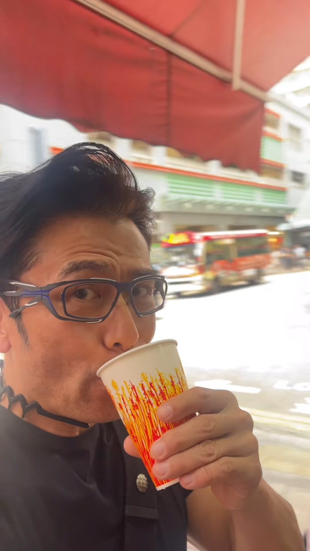 唐文龍近年喜歡玩抖音,拍攝生活化的短片。