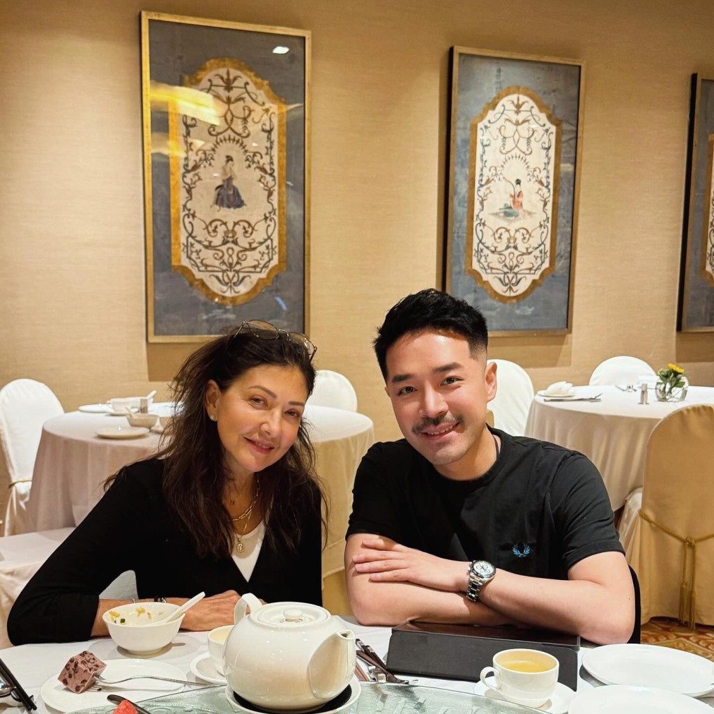 陳定幫在IG分享與文雅麗的合照，並表示榮幸能與她交流。