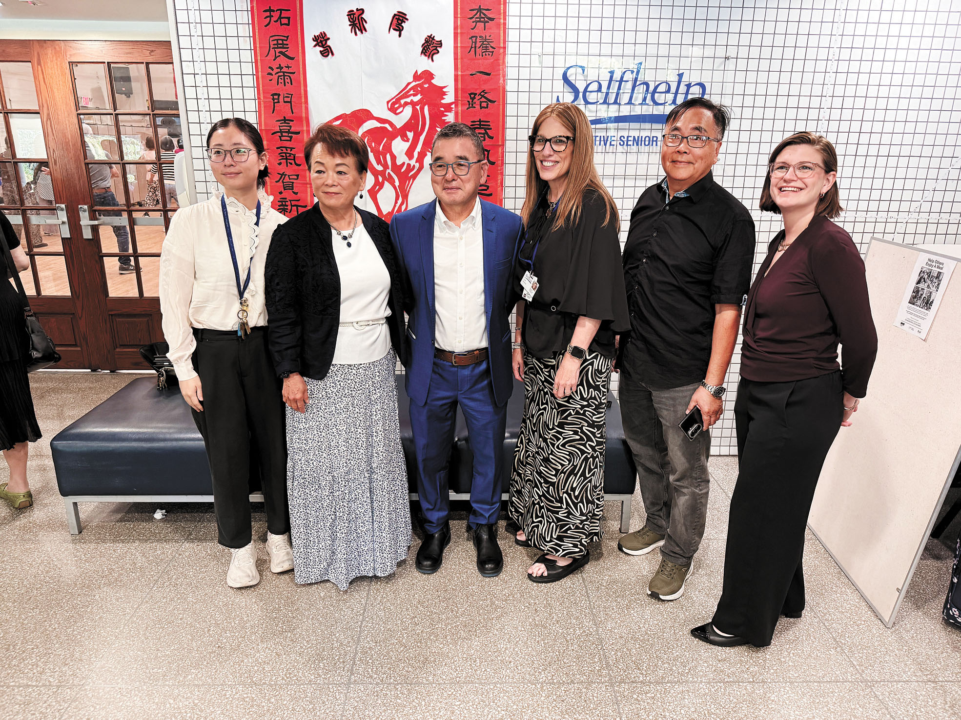 顧雅明加入自強社區服務中心董事會。中心提供圖片