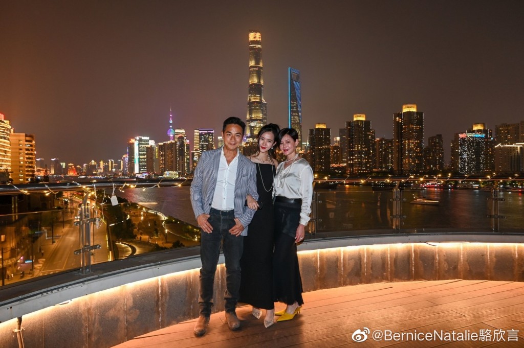 駱達華夫婦用心栽培女兒，讓她入讀上海頂級的國際學校。