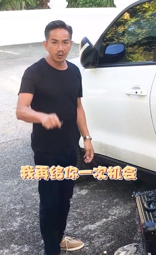 62歲的駱達華保養得相當好。