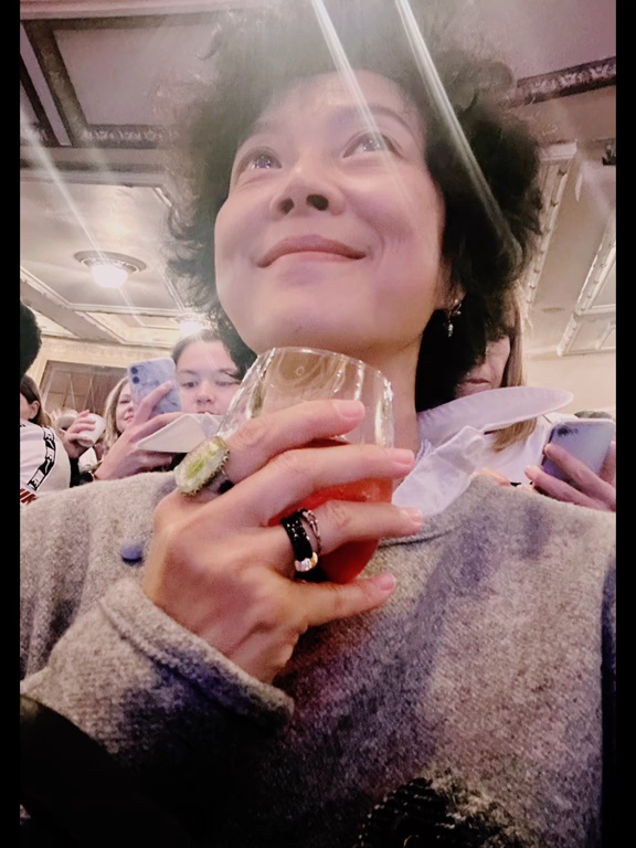 蘇岩曾帶女兒在倫敦欣賞音樂劇。