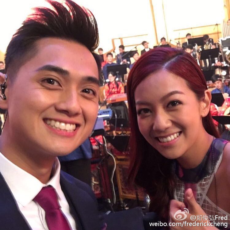 鄭俊弘當年據傳背著圈外富貴未婚妻,與何雁詩發展感情。