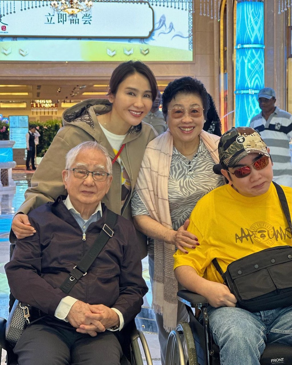 黎姿曾帶父母及胞弟前往澳門觀光旅遊。