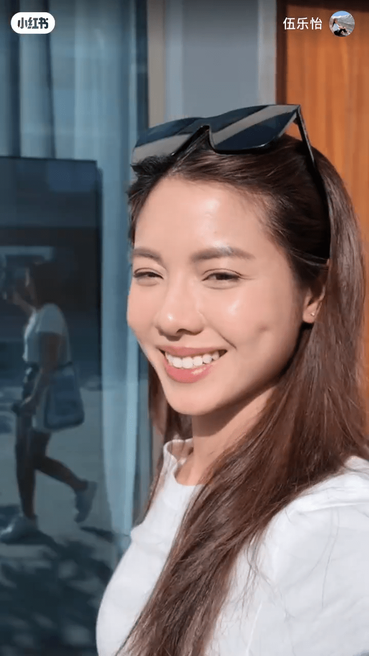 伍樂怡變身年輕創業家。