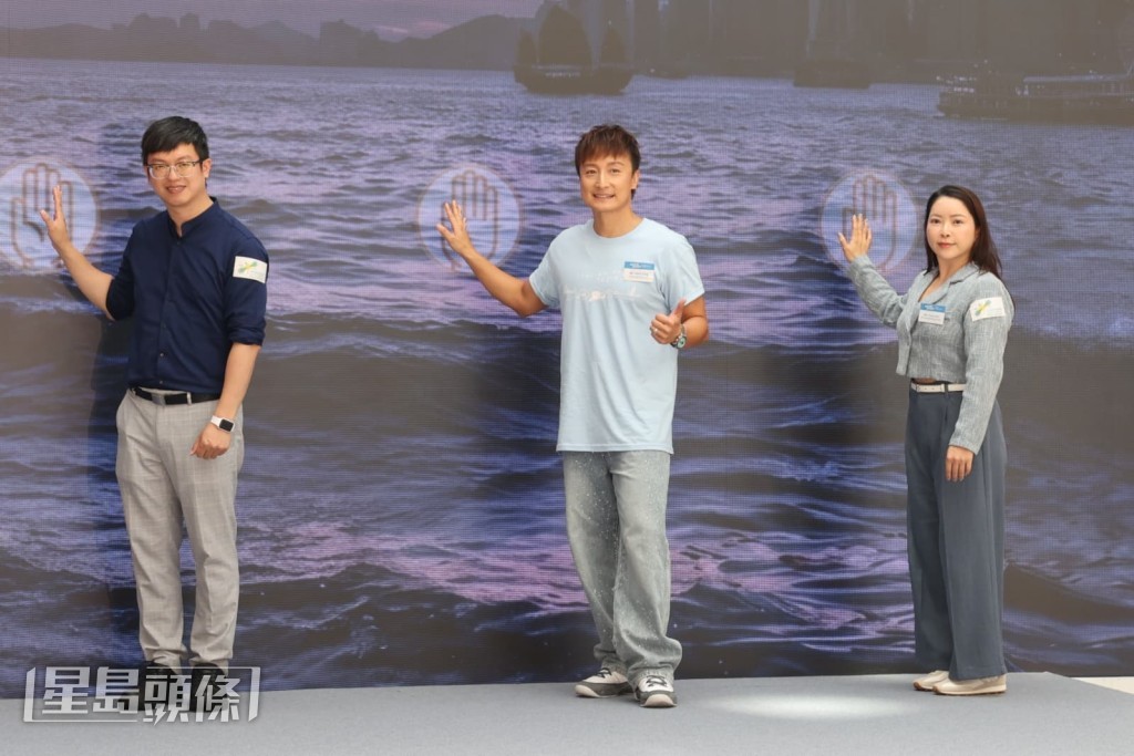 小方表示未來兩個月將放下工作,每日加長游泳練習時間。