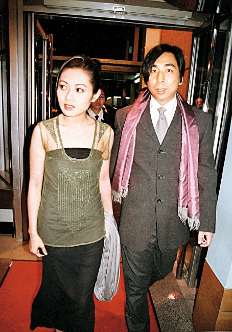 李麗珍於1996年與音樂人許愿結婚,當時外界以「美女與野獸」形容這段不被看好的戀情。