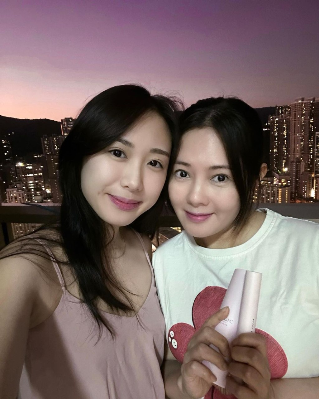李麗珍與女兒許倚榕感情融洽。