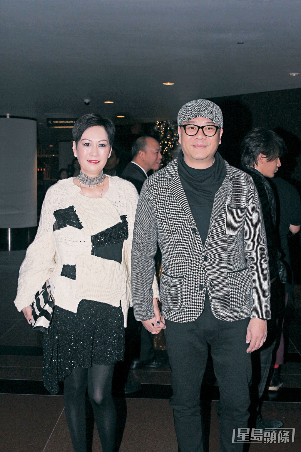 歐陽震華曾攜同太太傅潔嫻出席蘇永康的婚宴。