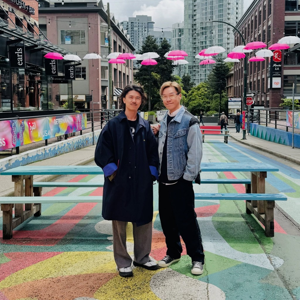 王賢誌(右)過往受訪時曾透露已一早計劃好身後事。
