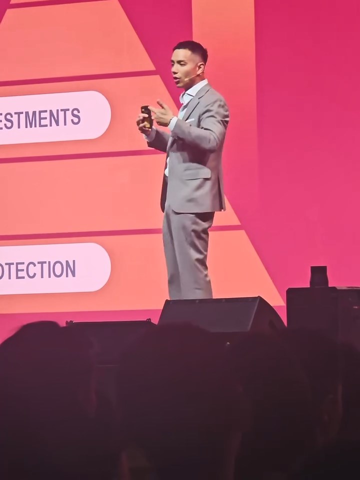 獲邀成為演講嘉賓,顯示施雋賢的成就獲公司認可。