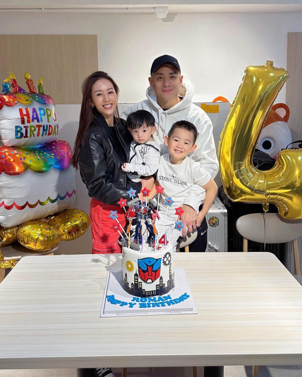 梁靖琪為丈夫施雋賢誕下兩子後,減少了幕前工作。