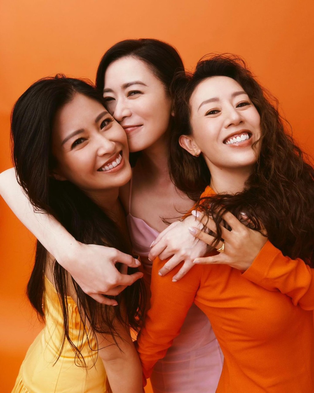 梁靖琪是藝人好友團體「七魔女」的成員之一。