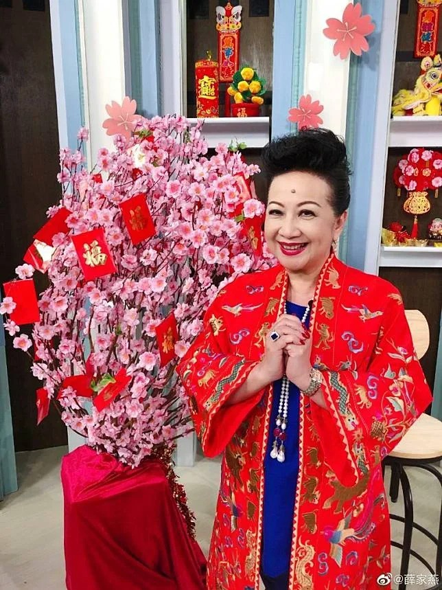 薛家燕曾在同一屋苑購入三個單位。