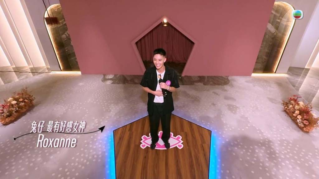 劉梓堅成功獲得四位女神的投票。