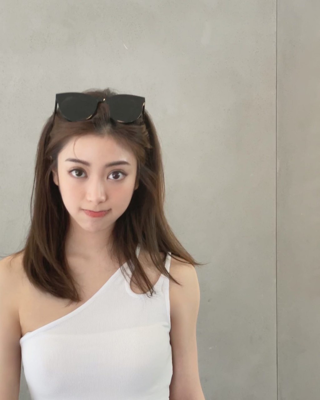 潘藝桐曾表示自己過去的感情觀較易失去自我。