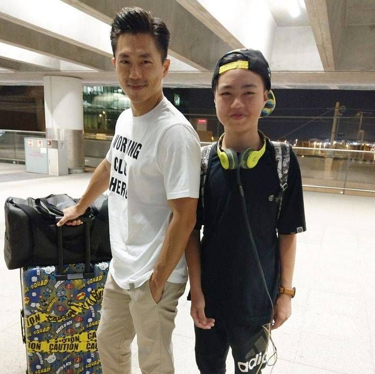 梁曦樂曾就讀聖保羅男女中學附小,後升讀喇沙書院再出國。