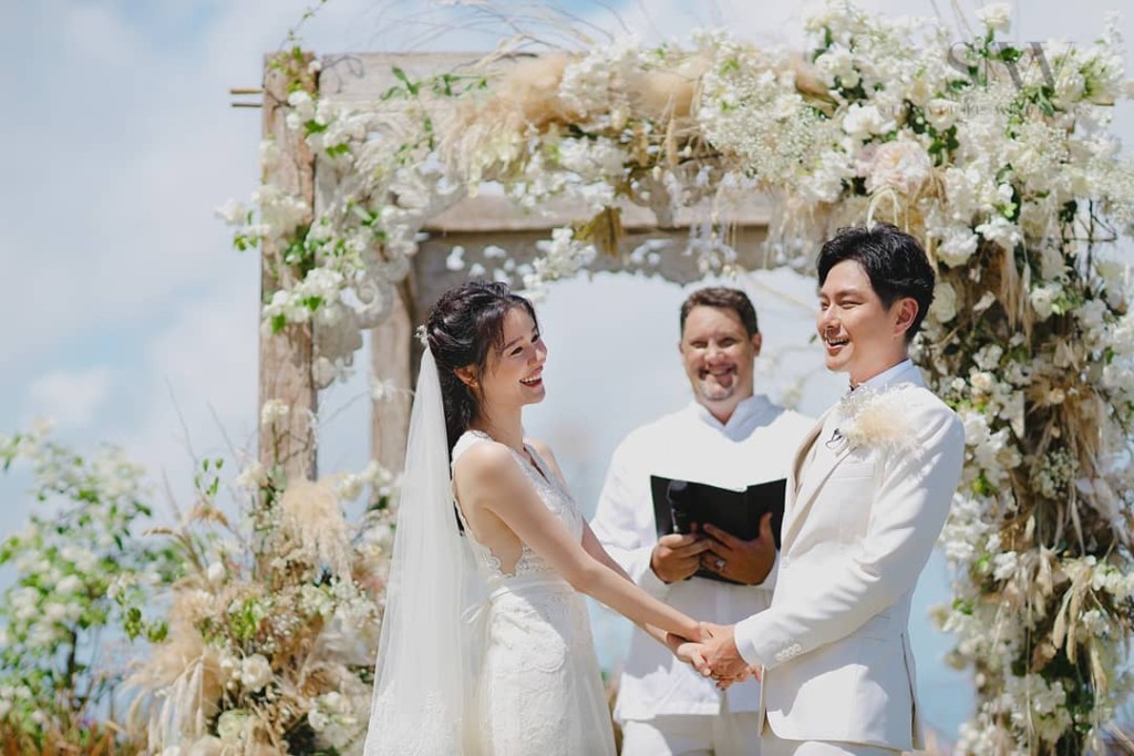 兩人於2019年5月在峇里補辦婚禮。