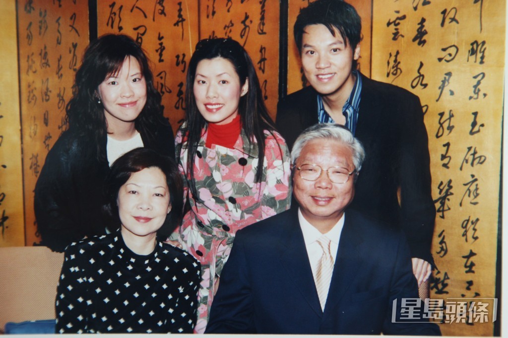 王賢誌是王忠桐夫婦的兒子,王賢慧與王賢德是其胞妹。