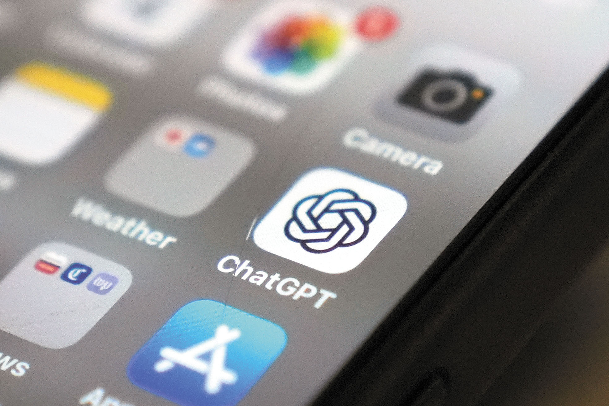 州大為師生提供ChatGPT每年耗費1300萬元。美聯社