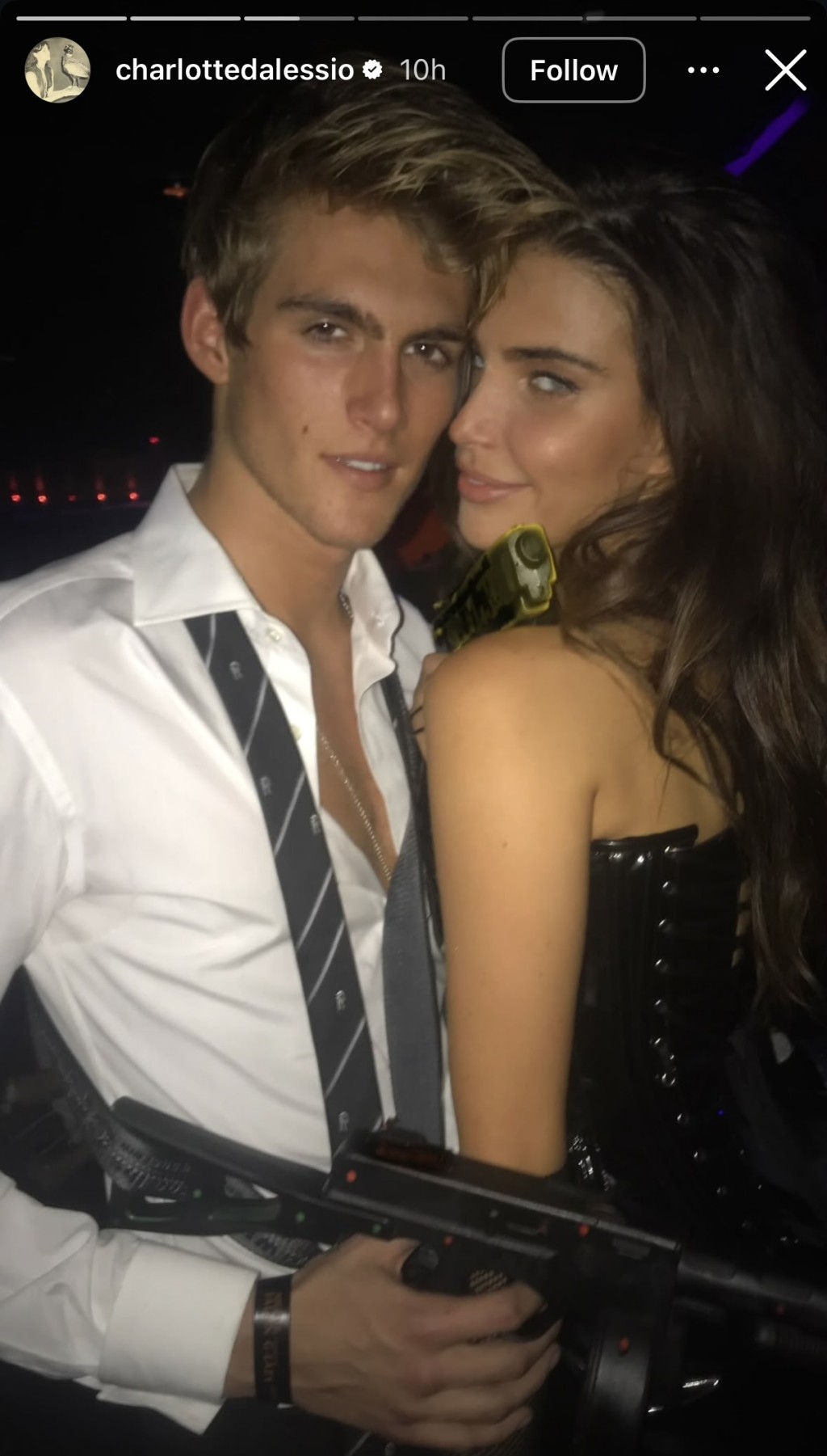 Charlotte D'Alessio公開與Presley的甜蜜舊照,悼念這位舊愛。