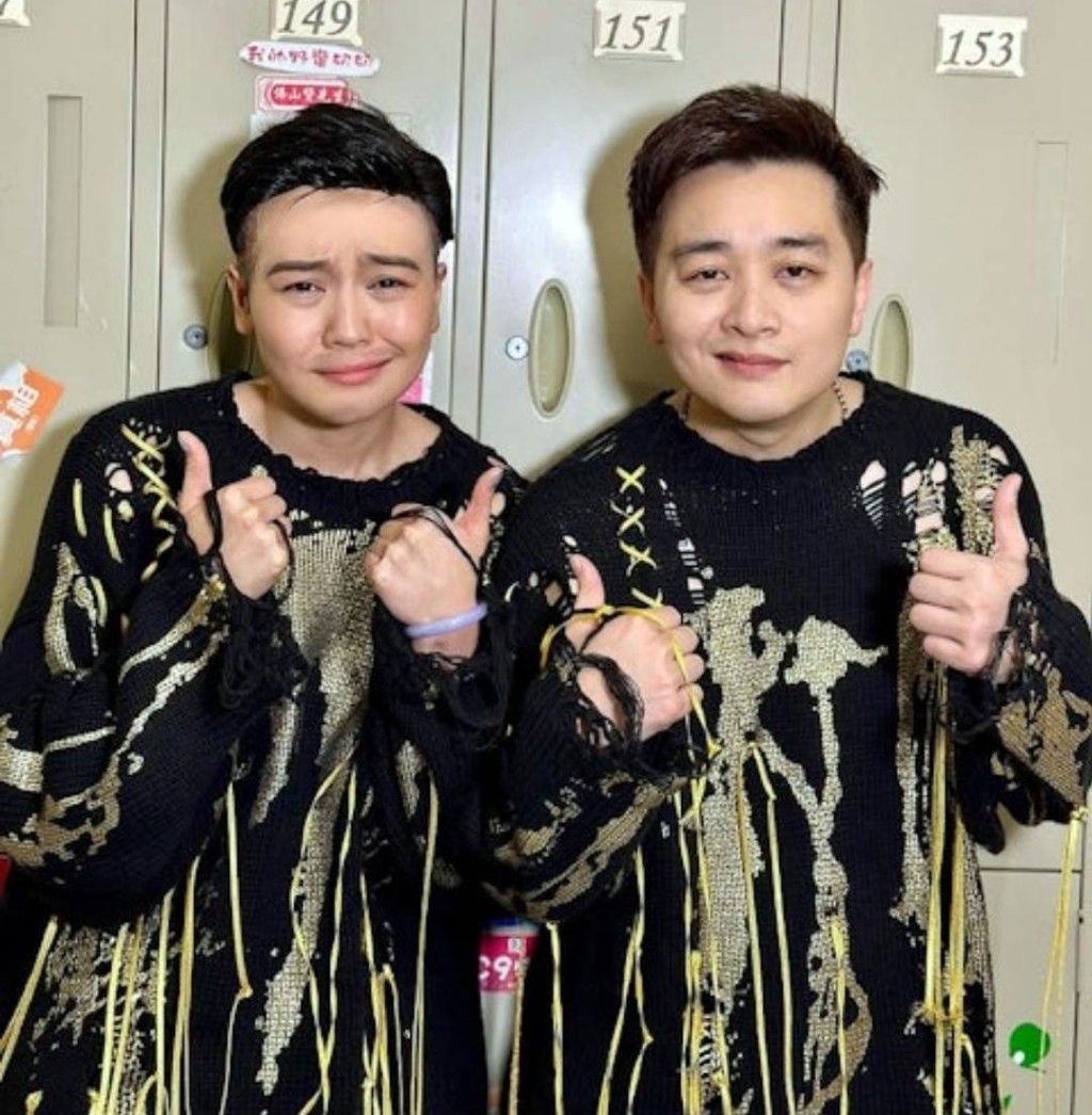 關嘉敏模仿譚輝智維妙維肖。