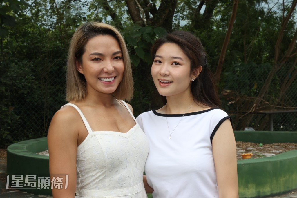 許惠菁(右)分享指自己將在工作中順道慶祝中秋。