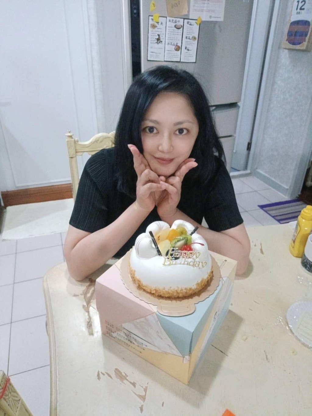 步入中年的傅天穎慶祝生日，臉龐變得圓潤。