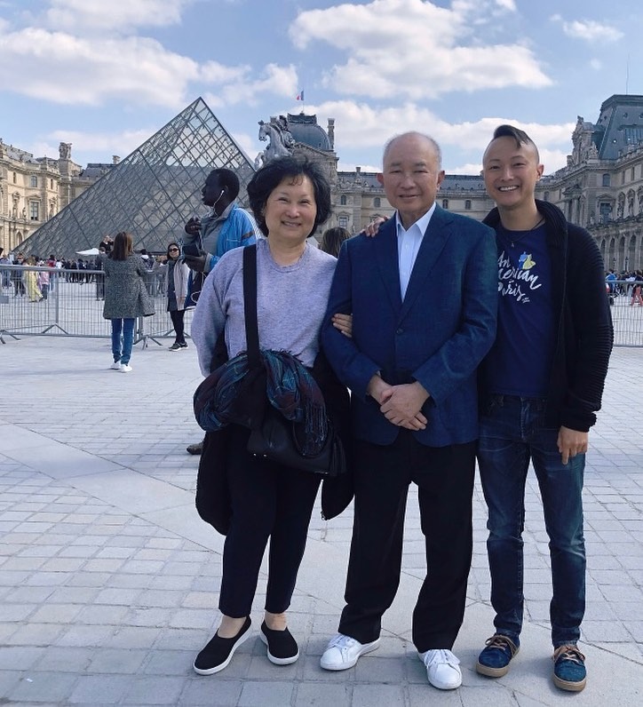 吳宇森的幼子吳義方是父親的專屬髮型師。