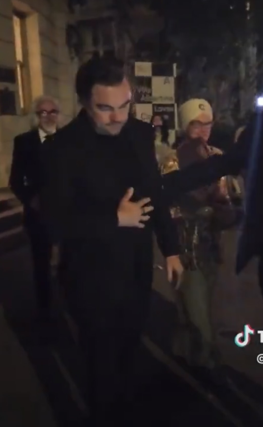 里安納度與父母George及Irmelin一同出席，支持兩位影壇前輩。